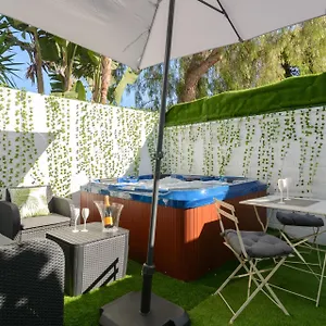 Apartment Chic Jacuzzi Y Playa, Malaga